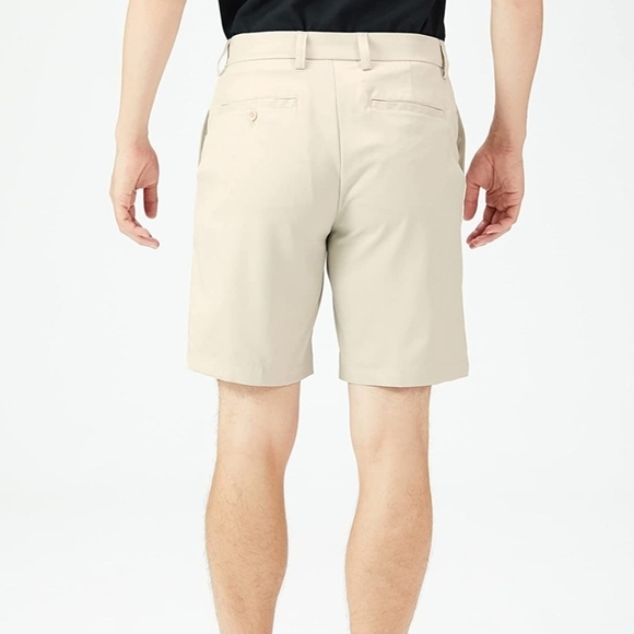 Amazon Essentials Men's Classic-Fit Stretch Golf Short Size 30W - Picture 2 of 4